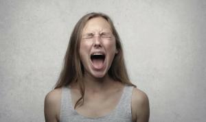 Křivka agrese: co to je a co ukazuje na naše emoce