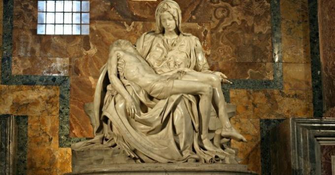 Pieta av Michelangelo