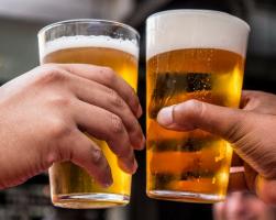 Epsilon-tyyppinen alkoholismi: oireet, syyt ja kuinka voittaa se
