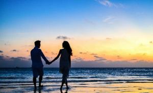 10 přikázání šťastného manželství (podle vědeckých studií)