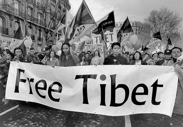 Kineska invazija na Tibet: povijest i sažetak - nakon imenovanja za autonomnu regiju Tibeta