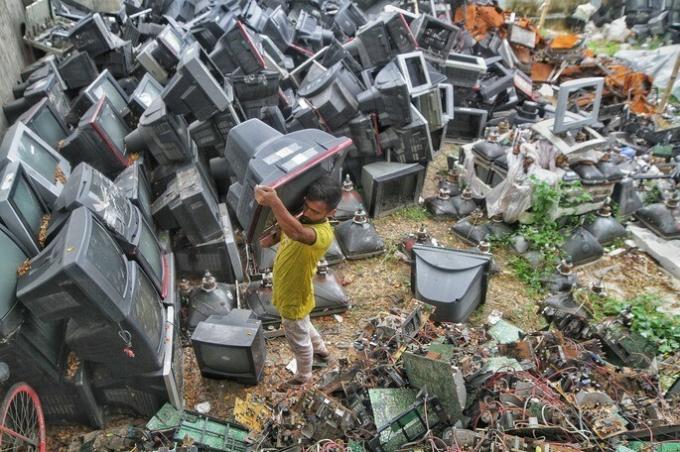 electronic waste as part of soil contamination