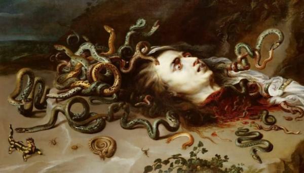 Who is Medusa in Greek Mythology - Quick and easy to read! - Characteristics of Medusa in Greek Mythology