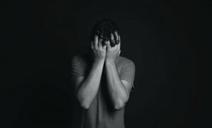 7 tärkeintä eroa masennuksen, syklotymian ja dystymian välillä