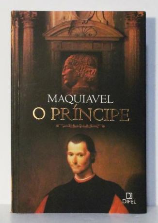 Capa do livro O Príncipe, von Nicolau Maquiavel.