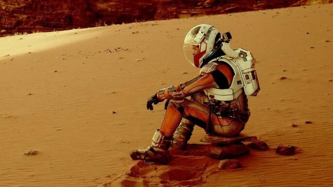 فقدت على المريخ (2015)