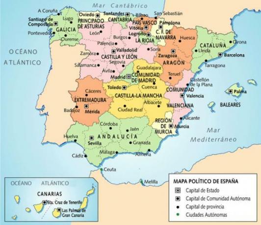 How many provinces does Spain have and what are they
