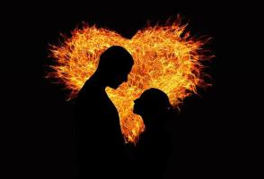 A szívfájdalom és a bonyolult romantikus kapcsolatok 75 mondata
