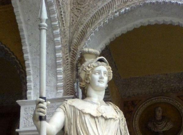 أهم الآلهة اليونانية - إلهة أثينا اليونانية الحكمة