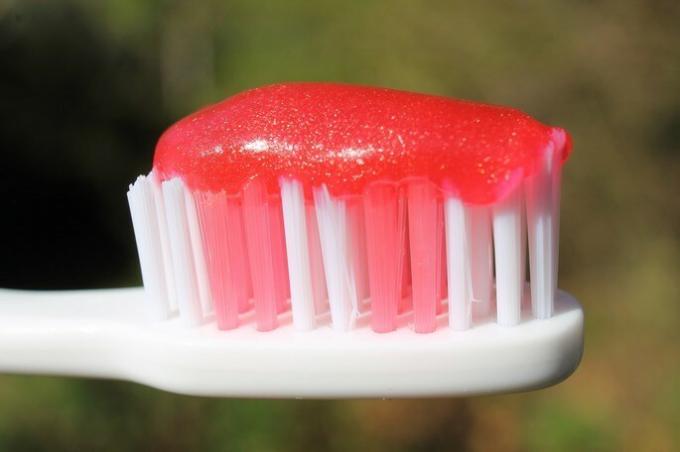 matná zubná pasta je čertovka
