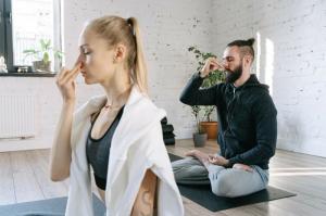 4 tehnici practice de relaxare pentru a reduce anxietatea