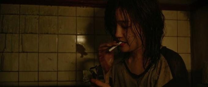 Frame of Parasita: Ki-jeong smoking does not give me a flood