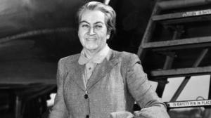 Poem Dame la mano by Gabriela Mistral: analysis and meaning