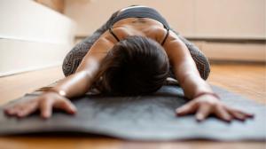 Kundalini joga: kas tas ir un kā tā pamodina tavu iekšējo enerģiju?